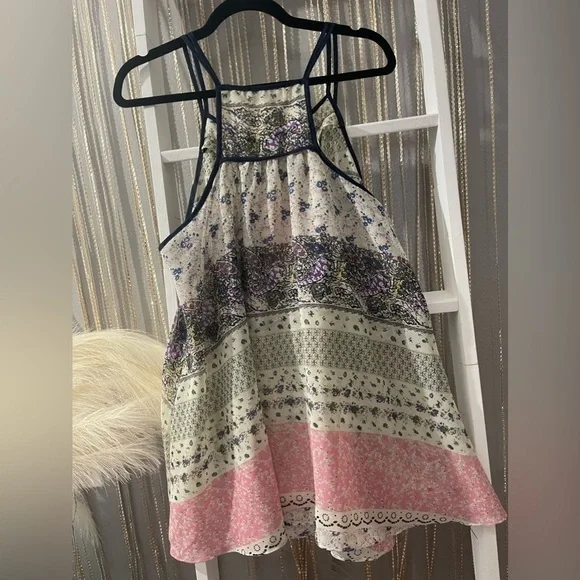 Love Notes Sleeveless Summer Top, Size Large. Pink, Beige, Blue Colors. - Picture 4 of 5